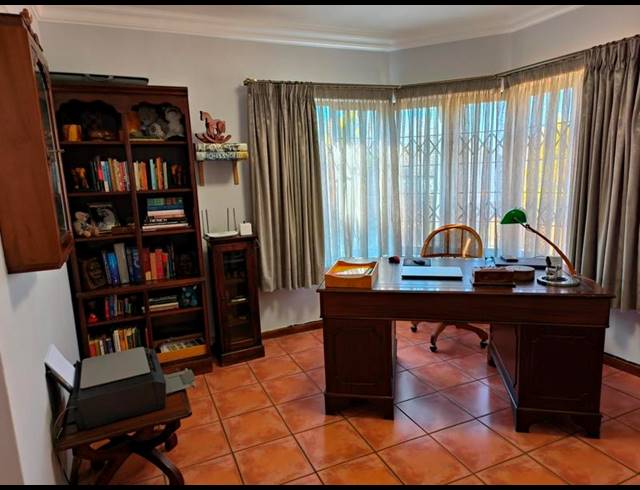 3 BEDROOM TOWNHOUSE FOR SALE IN MORELETAPARK